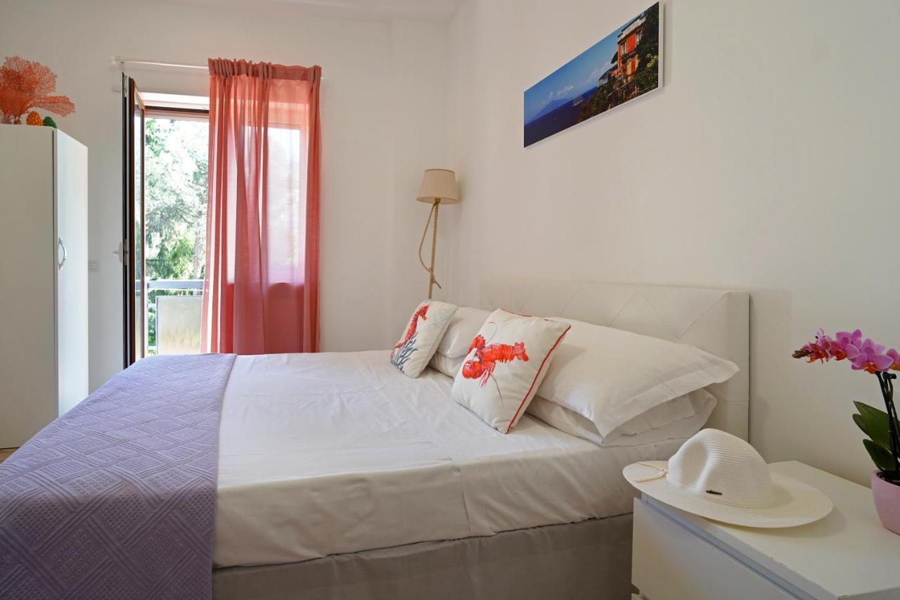 Piazza Lauro Suites Sorrento Exteriör bild