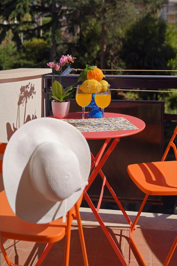 Piazza Lauro Suites Sorrento Exteriör bild